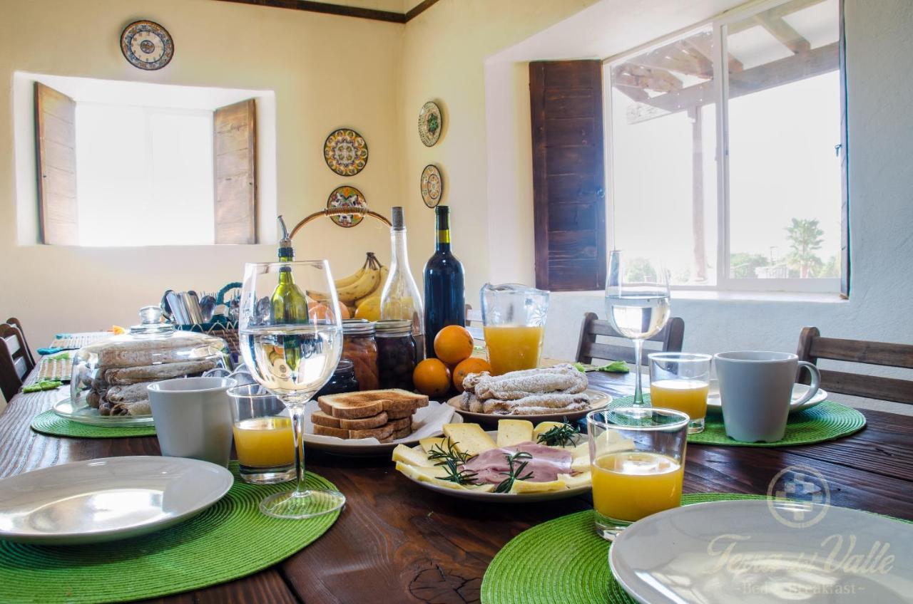 Terra Del Valle Bed & Breakfast Валье-де-Гуадалупе Экстерьер фото